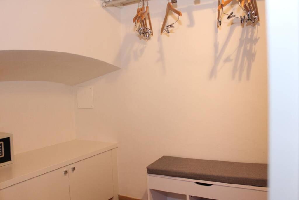 Art Apartment Santa Croce Suite Флоренция Экстерьер фото