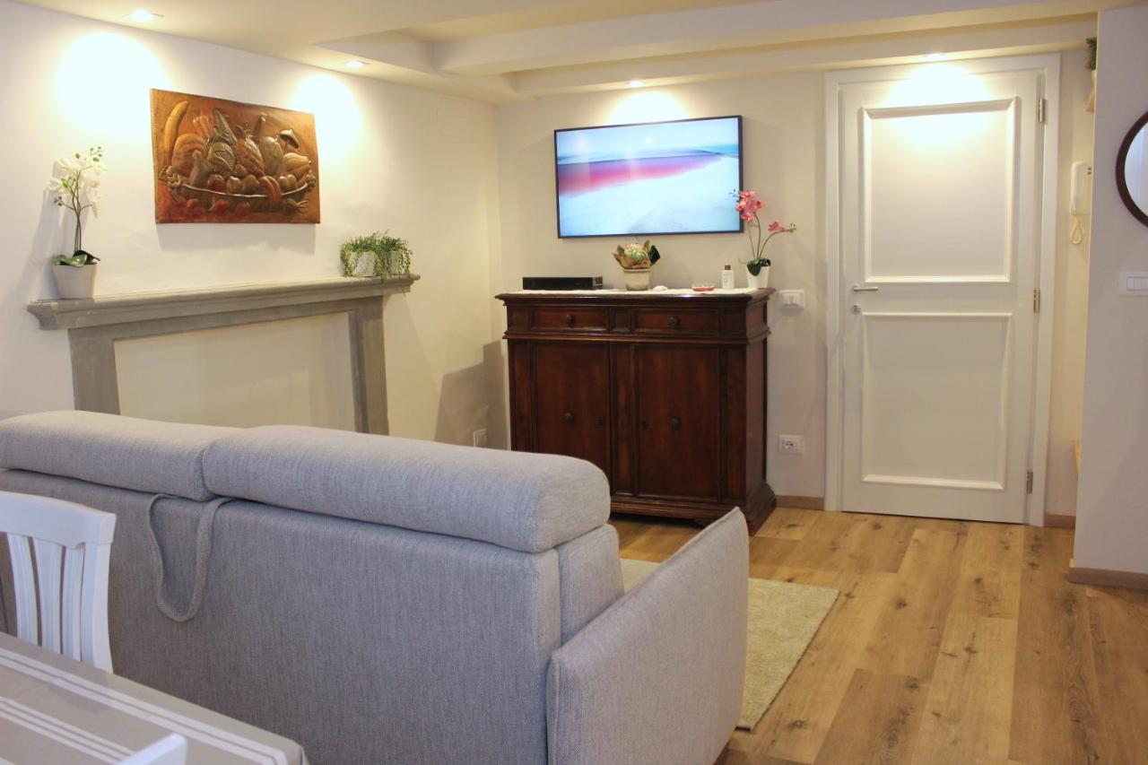 Art Apartment Santa Croce Suite Флоренция Экстерьер фото